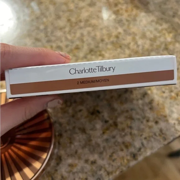 New Charlotte Tilbury beautiful skin sun kissed glow cream bronzer - Picture 2 of 5